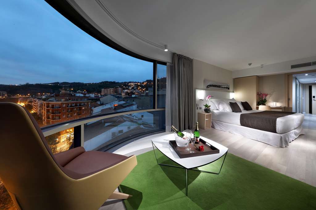 Barcelo Bilbao Nervion Otel Oda fotoğraf